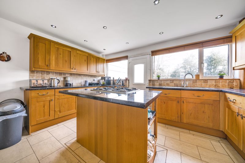 Kitchen- click for photo gallery